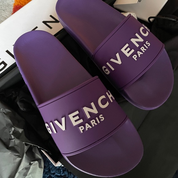 Givenchy slides 💟 - Picture 3 of 4